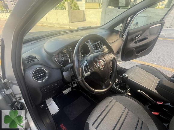 PUNTO OTOMATİK 1.4 START&STOP DUALOGİC FULL DÜŞÜK KM