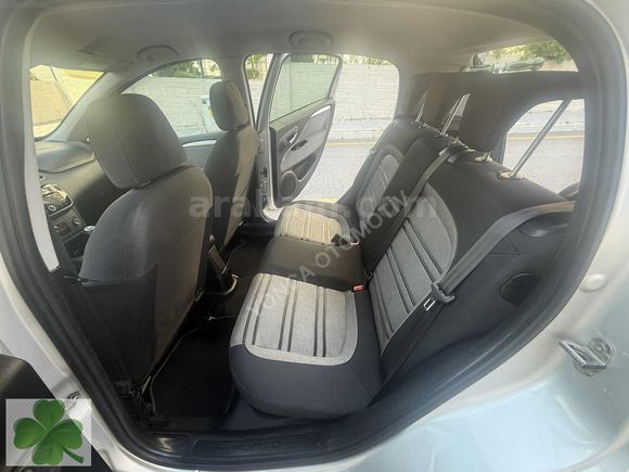 PUNTO OTOMATİK 1.4 START&STOP DUALOGİC FULL DÜŞÜK KM