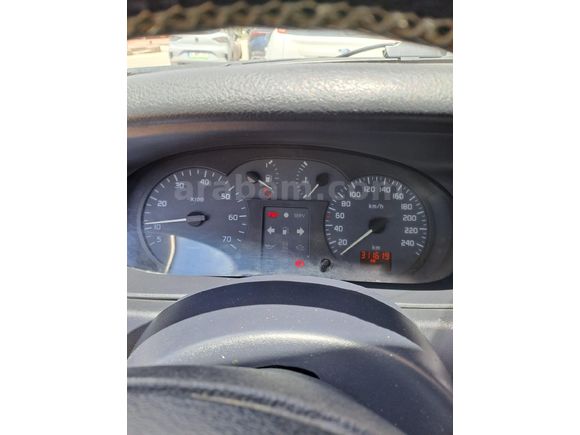 Sahibinden Renault Megane 1.6 RTE 2000 Model