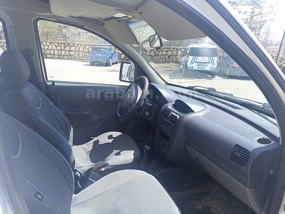 Sahibinden Opel Combo 1.7 DTI 2004 Model 