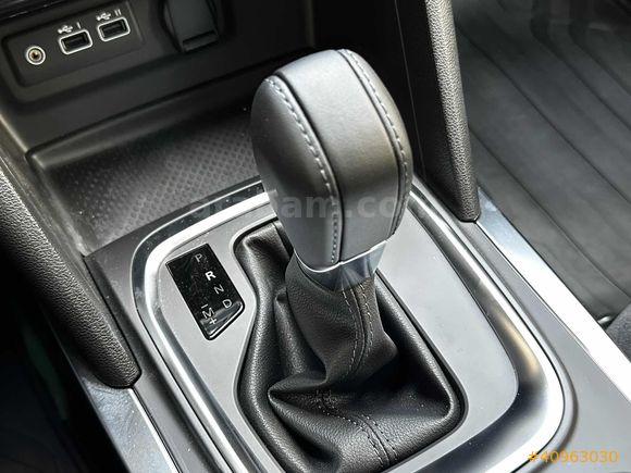 NBS GROUP 2025 RENAULT MEGANE 1.5 DCI ICON HATASIZ BOYASIZ
