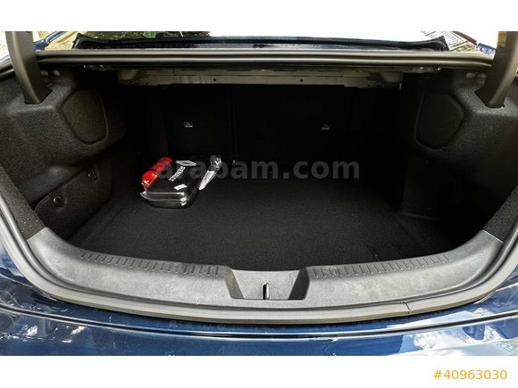 NBS GROUP 2025 RENAULT MEGANE 1.5 DCI ICON HATASIZ BOYASIZ