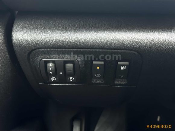 NBS GROUP 2025 RENAULT MEGANE 1.5 DCI ICON HATASIZ BOYASIZ
