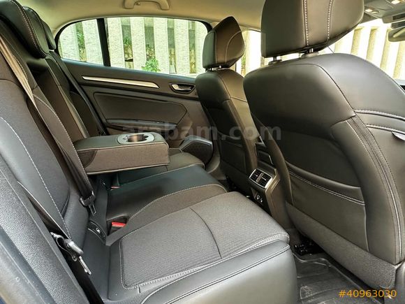 NBS GROUP 2025 RENAULT MEGANE 1.5 DCI ICON HATASIZ BOYASIZ