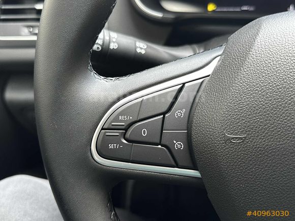 NBS GROUP 2025 RENAULT MEGANE 1.5 DCI ICON HATASIZ BOYASIZ