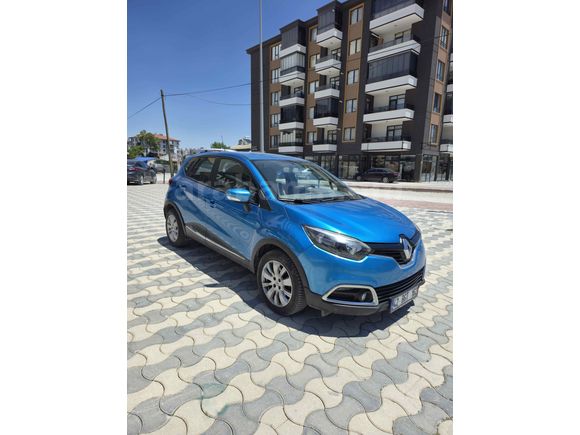 Sahibinden Renault Captur 1.5 dCi Touch 2013 Model  147.000 km   ACİLL SATILIK PAZARLIK PAYI VARDIR 