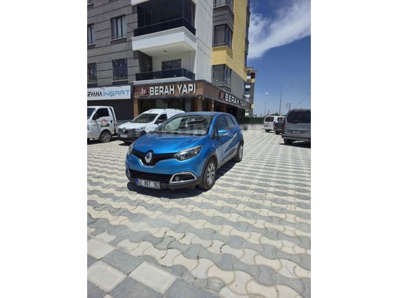 Sahibinden Renault Captur 1.5 dCi Touch 2013 Model  147.000 km   ACİLL SATILIK PAZARLIK PAYI VARDIR 