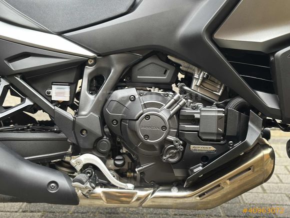 NBS GROUP 2024 HONDA NT1100 DCT SERVİS BAKIMLI
