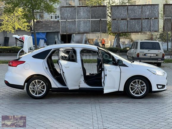 2015 FORD FOKUS 1.5 TDCİ TREND X 120 BG OTOMATİK 136 BİN KM
