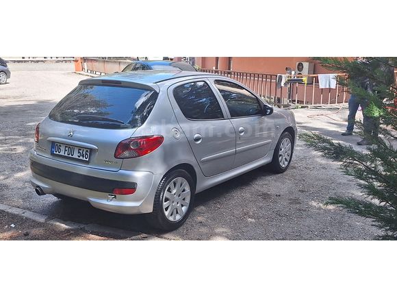 Sahibinden Peugeot 206+ 1.4 Envy 2011 Model 