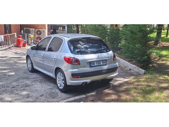 Sahibinden Peugeot 206+ 1.4 Envy 2011 Model 