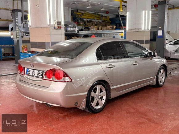 200BİN PEŞİNLE KREDİ SENET İMKANI Civic Sedan 1.6 i-VTEC Premium