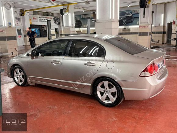 200BİN PEŞİNLE KREDİ SENET İMKANI Civic Sedan 1.6 i-VTEC Premium