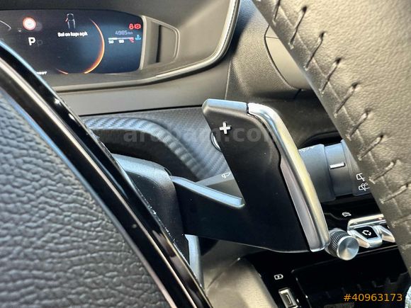 NBS GROUP 2025 PEUGEOT 2008 1.2 PURETECH ALLURE CAM TAVAN