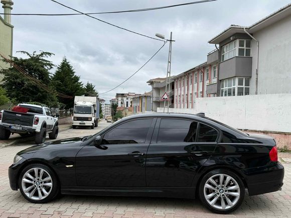Sahibinden BMW 3 Serisi 320d  Masrafsız exper raporu son resimde 