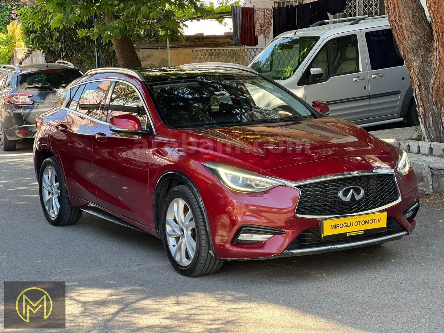 Galeriden Infiniti Q30 1.5 D 2016 Model İstanbul 183.000 km Kırmızı 1