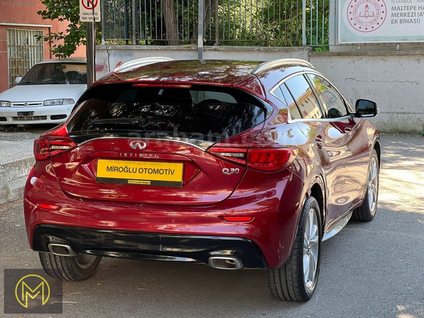 Galeriden Infiniti Q30 1.5 D 2016 Model İstanbul 183.000 km Kırmızı 7