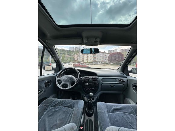 Sahibinden Renault Scenic 2.0 RXT 1999 Model 