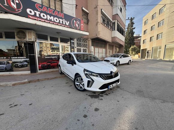 Galeriden Renault Clio 1.0 TCe Evolution 2024 Model İzmir