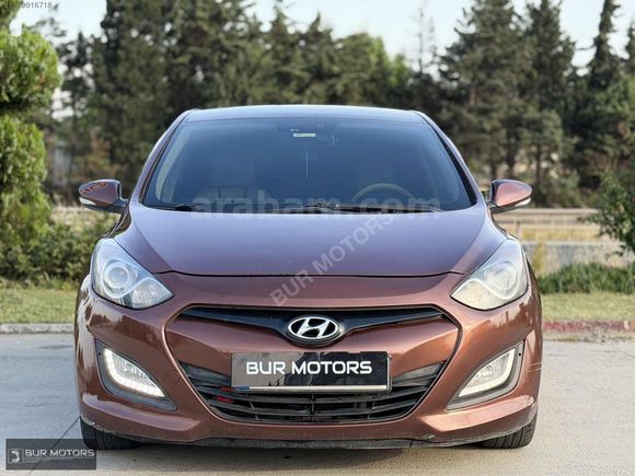 180 BİN PEŞİN İLE 2012 HYUNDAİ İ30 1.6 CRDİ STYLE