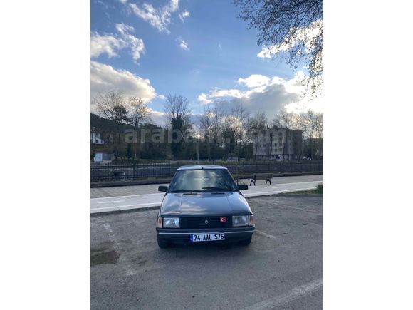 Sahibinden Renault R 9 1.4 Broadway GTE 1993 Model  184.000 km Yeşil