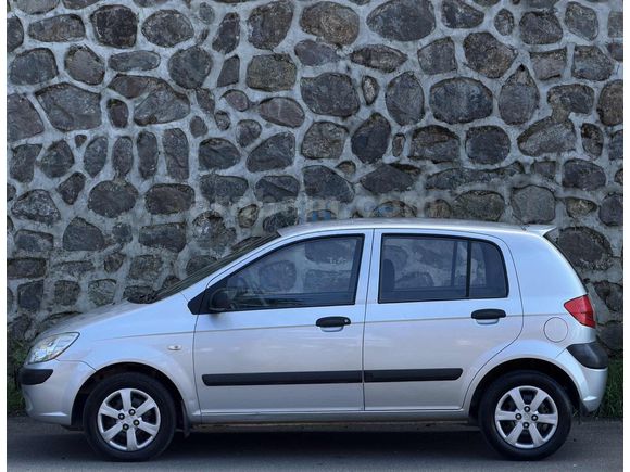 PREMİER MOTORS'DAN 2009 TEMİZ MASRAFSIZ KLİMALI 1.5 CRDİ