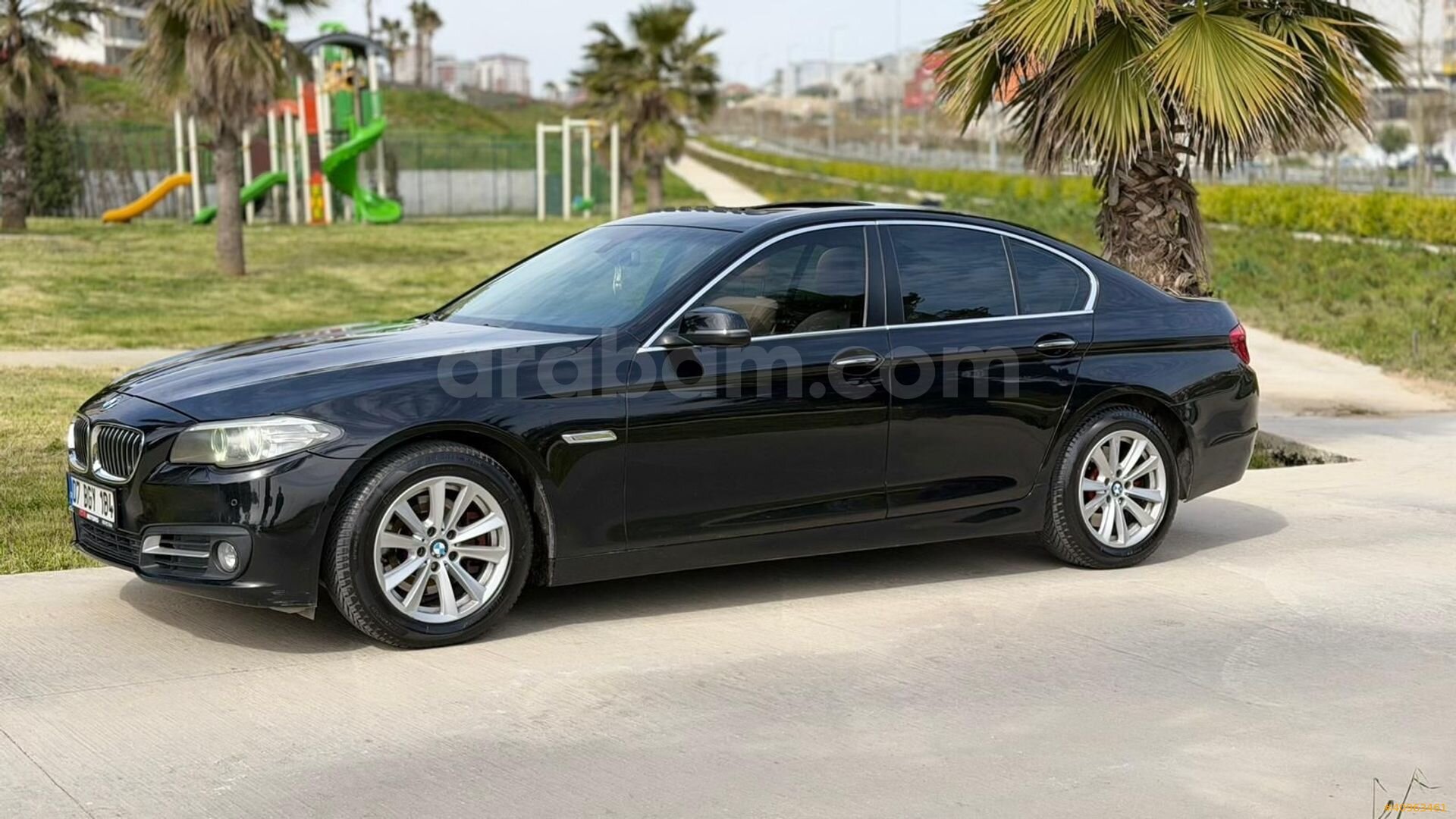 Galeriden BMW 5 Serisi 520d Premium 2014 Model İstanbul 249.000 km Siyah 3