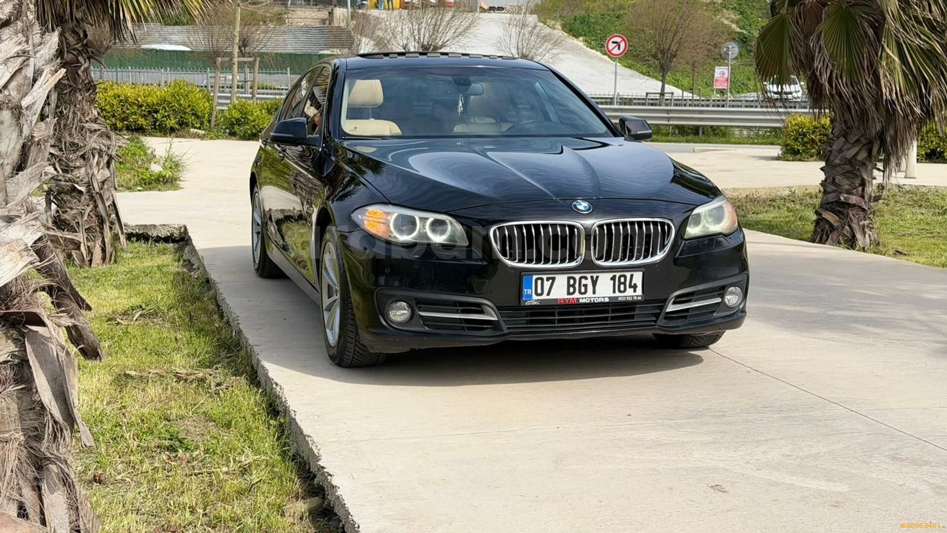 Galeriden BMW 5 Serisi 520d Premium 2014 Model İstanbul 249.000 km Siyah 2