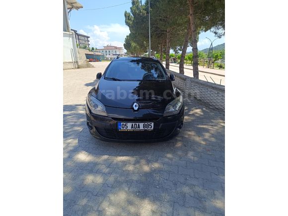 Sahibinden Renault Megane 1.5 dCi Sport Tourer Privilege 2011 Model