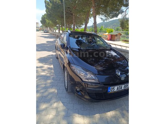 Sahibinden Renault Megane 1.5 dCi Sport Tourer Privilege 2011 Model
