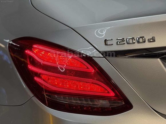 LOST CAR'DAN C200 AMG EMSALSİZ TEMİZLİKTE 19 JANT KEYLESS GO