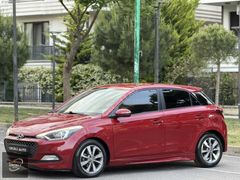 HYUNDAİ İ20 OTOMATİK DÜŞÜK KM HATASIZ KONDİSYON
