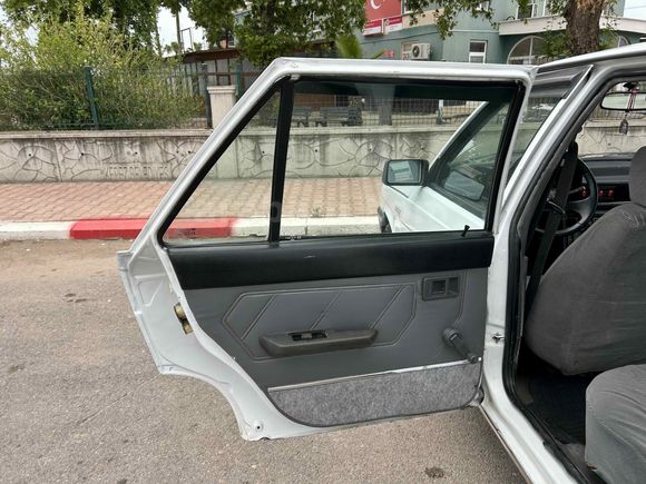Galeriden Renault R 9 1.4 Broadway GTE 1992 Model Antalya