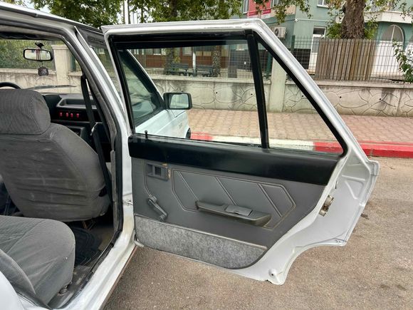 Galeriden Renault R 9 1.4 Broadway GTE 1992 Model Antalya