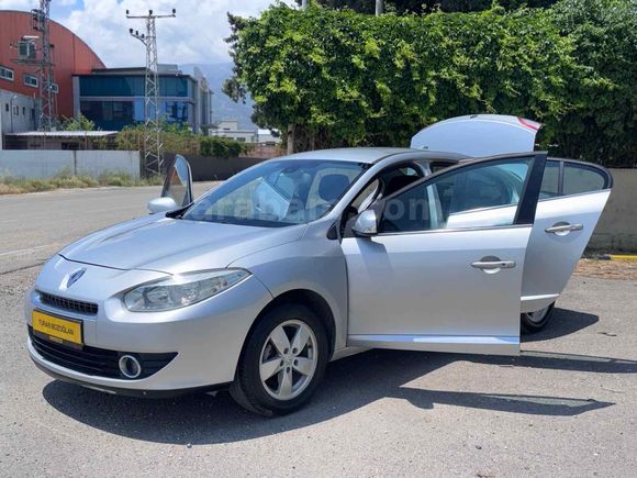 2012MODELHATASIZ BOYASIZ HASARSIZ OTOMATİK VİTESFUL PAKET FLUENS