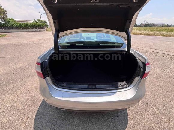 2012MODELHATASIZ BOYASIZ HASARSIZ OTOMATİK VİTESFUL PAKET FLUENS