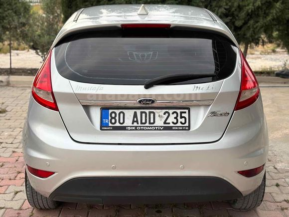 Sahibinden Ford Fiesta 1.4 Titanium 2011 Model 