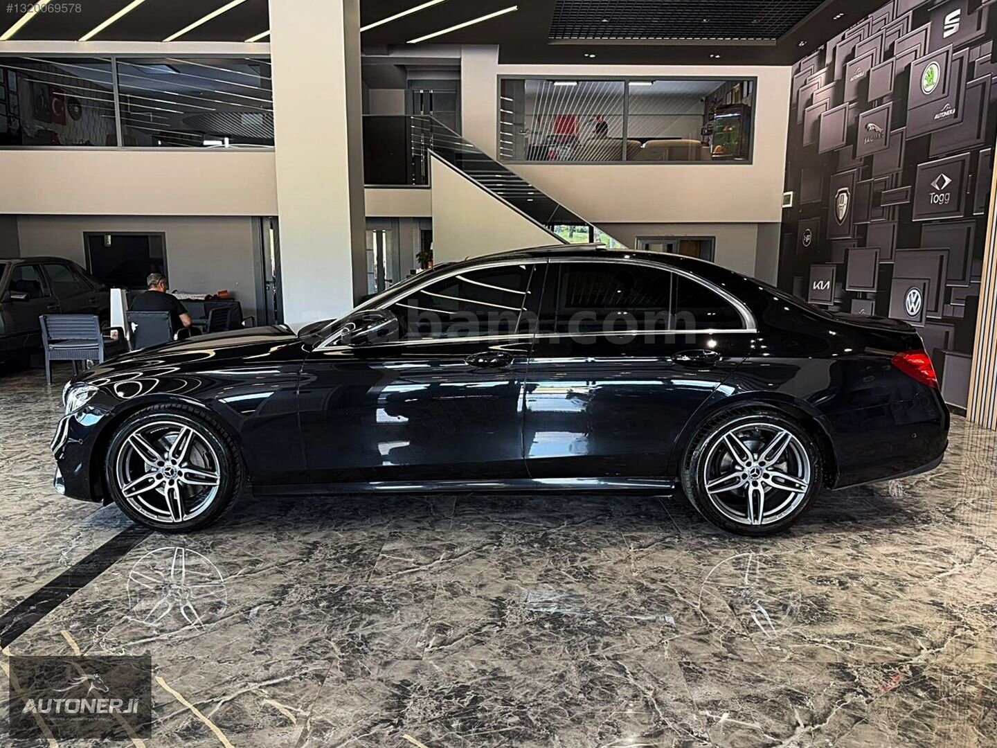 AUTONERJİ'DEN 2020 MERCEDES E200d AMG 9G TRONİC 43BİN KM 3