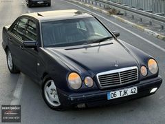 OTOMATİK SANROOFLU E200 VADE TAKAS OLUR
