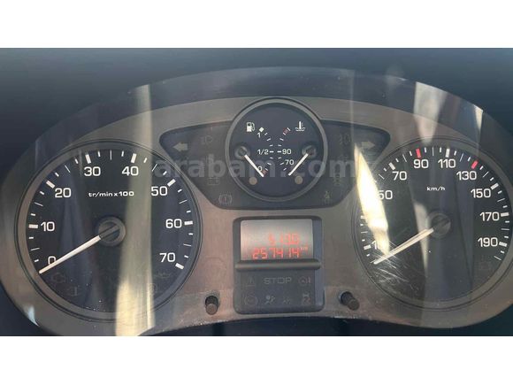 Sahibinden Peugeot Partner 1.6 HDI Comfort 2010 Model  257.000 km Gri