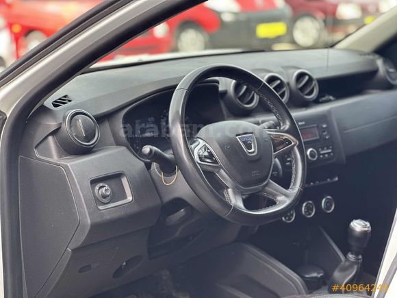 DEĞİŞENSİZ DÜŞÜK KM 4X4 BAKIMLI DUSTER