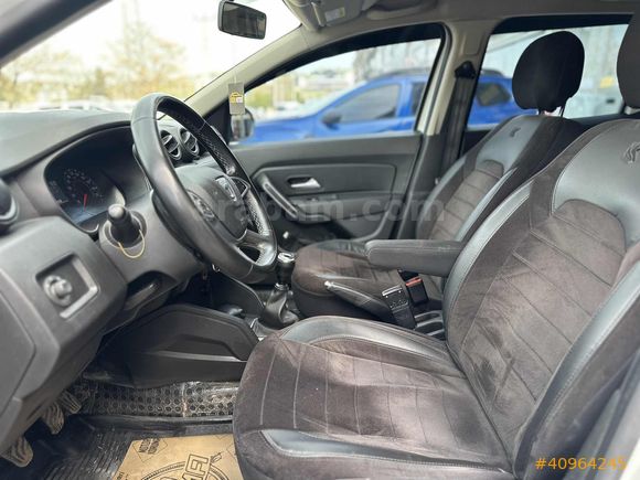DEĞİŞENSİZ DÜŞÜK KM 4X4 BAKIMLI DUSTER