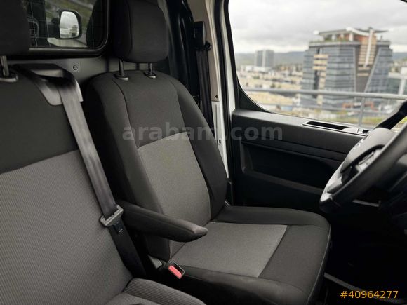 YKTCAR AUTOGROSS'DAN 2024 VİVARO 36.500 KM'DE