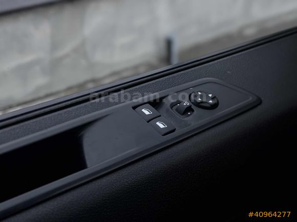 YKTCAR AUTOGROSS'DAN 2024 VİVARO 36.500 KM'DE