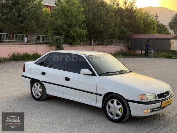 YAZICIOĞLUN'dan HATASIZ OPEL ASTRA GLS