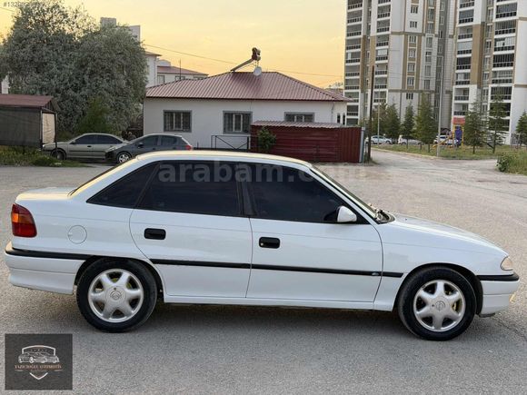 YAZICIOĞLUN'dan HATASIZ OPEL ASTRA GLS
