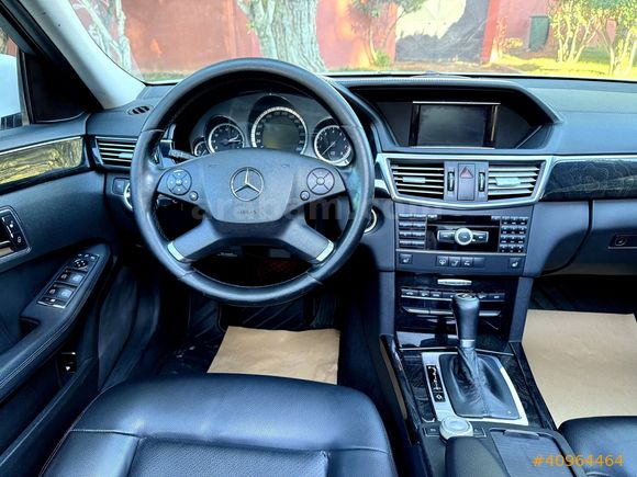 MERCEDES E200 CGI 2011 MODEL CAM TAVAN DİKİŞLİ TORPİDO ISITMA !