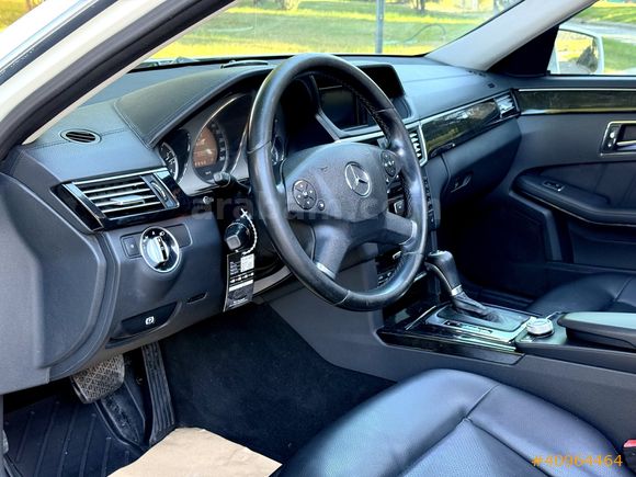 MERCEDES E200 CGI 2011 MODEL CAM TAVAN DİKİŞLİ TORPİDO ISITMA !