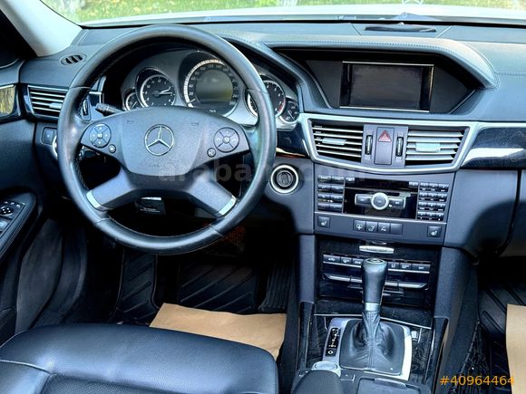 MERCEDES E200 CGI 2011 MODEL CAM TAVAN DİKİŞLİ TORPİDO ISITMA !