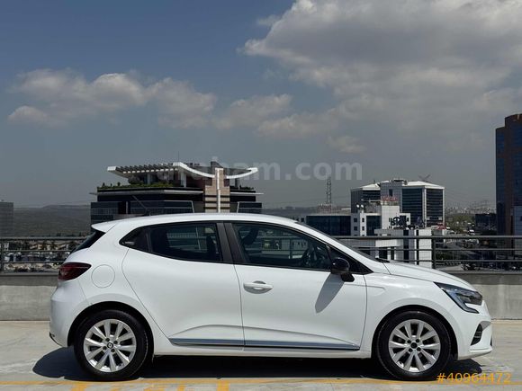 YKTCAR AUTOGROSS'DAN 2022 CLIO TOUCH ÇELİK JANTLI